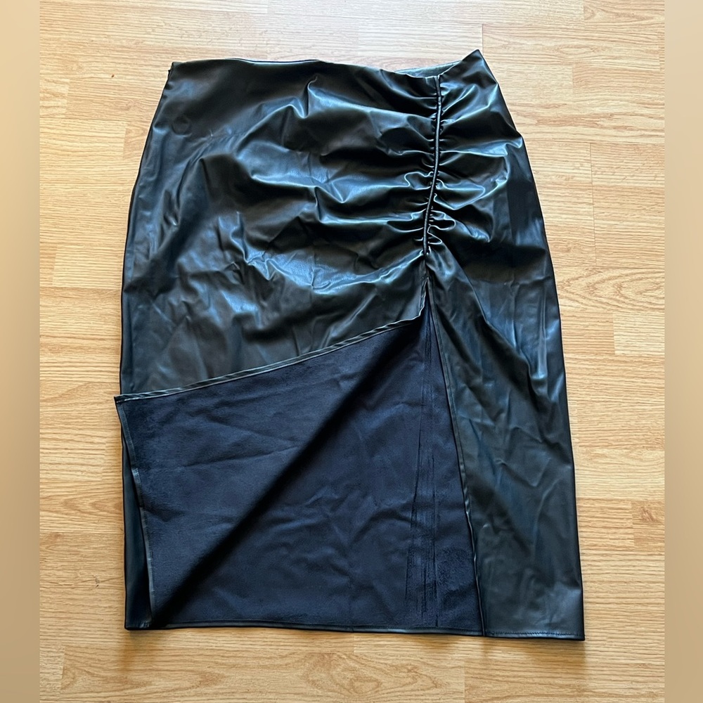 Zara pencil skirt